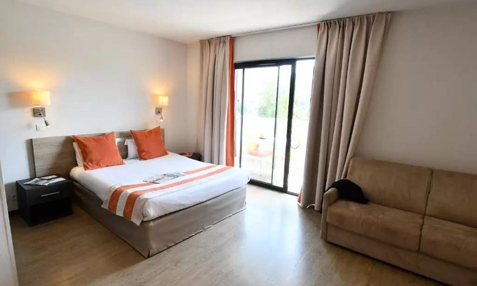 Bordeaux-Lac Apartment | 52 m² Apartment ∙ 1 bedroom ∙ 6 guests