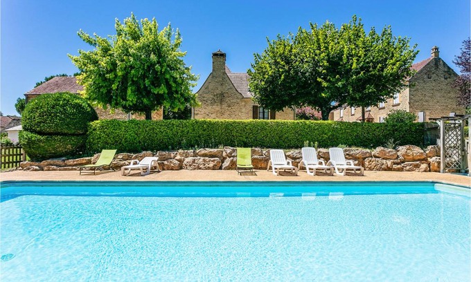Saint-Crepin-et-Carlucet Apartment | 60 m² Apartment ∙ 1 bedroom ∙ 2 guests