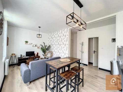 Chatellerault Apartment | 60 m² Apartment ∙ 2 bedrooms ∙ 4 guests