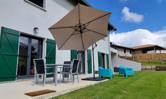 Souraide House | 60 m² Gîte ∙ 2 bedrooms ∙ 4 guests