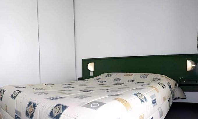 Hendaye Apartment | 60 m² Serviced apartment ∙ 2 bedrooms ∙ 127 guests