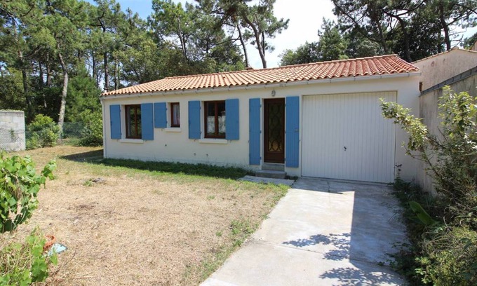 Domino House | 61 m² House ∙ 3 bedrooms ∙ 5 guests