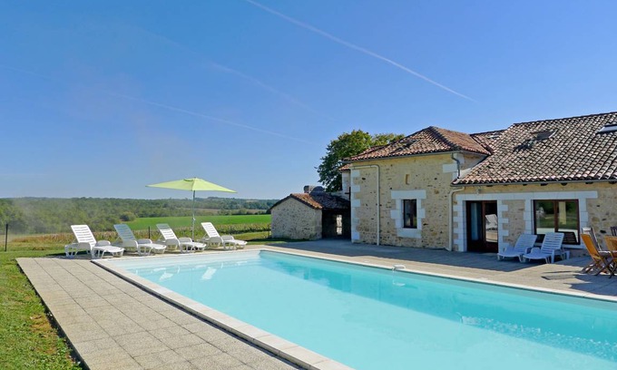 Mainzac Villa | 611 m² Villa ∙ 5 bedrooms ∙ 12 guests