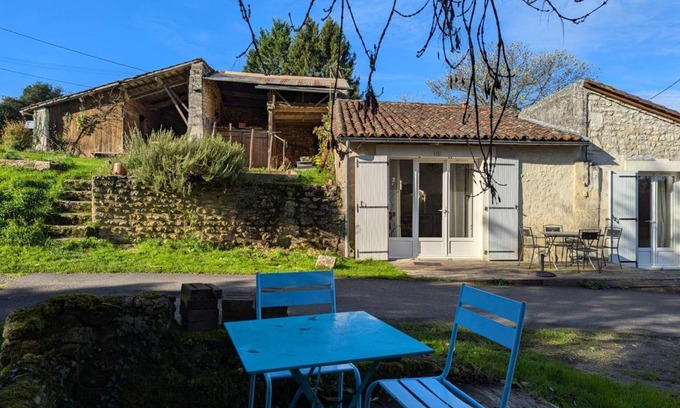 Torsac Cottage | 65 m² Cabin ∙ 2 bedrooms ∙ 4 guests