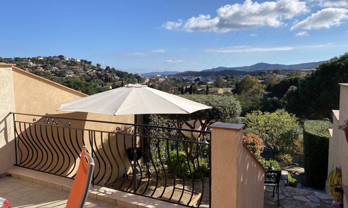 Bormes-Les-Mimosas House | 65 m² House ∙ 2 bedrooms ∙ 4 guests