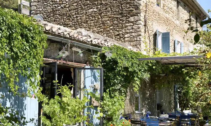 Crestet House | 65 m² House ∙ 2 bedrooms ∙ 4 guests