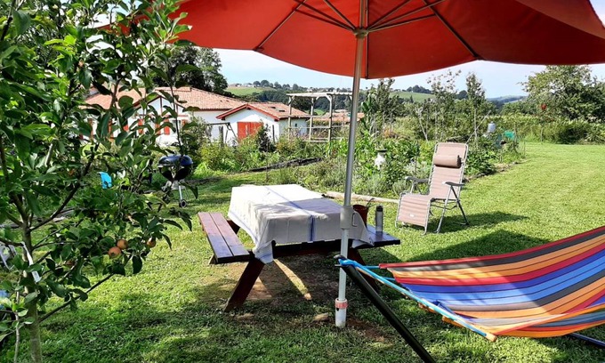 Hasparren House | 66 m² Gîte ∙ 3 bedrooms ∙ 5 guests