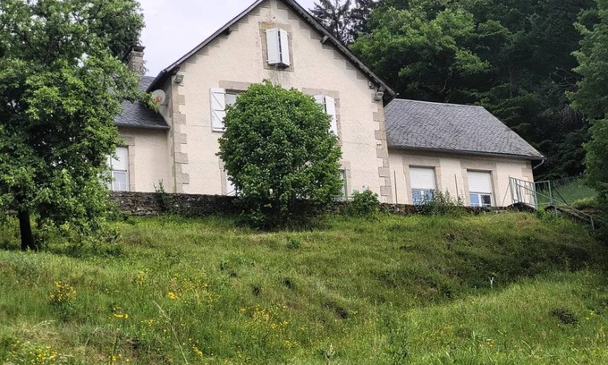 Grandsaigne House | 66 m² House ∙ 3 bedrooms ∙ 5 guests