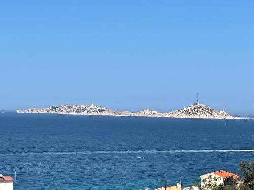 Roucas-Blanc Apartment | 70 m² Apartment ∙ 1 bedroom ∙ 2 guests