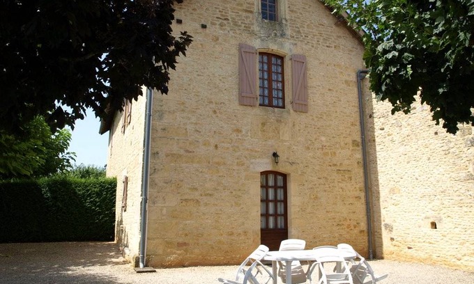 Proissans House | 70 m² Gîte ∙ 2 bedrooms ∙ 4 guests