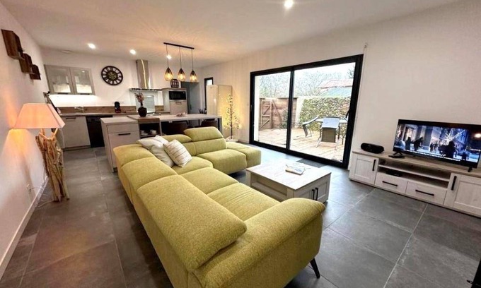 Roquefort House | 70 m² Gîte ∙ 2 bedrooms ∙ 4 guests