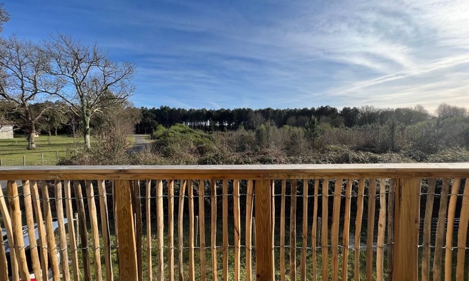 Vielle-Saint-Girons House | 700 meters from Lac de Leon, on the edge of the forest.