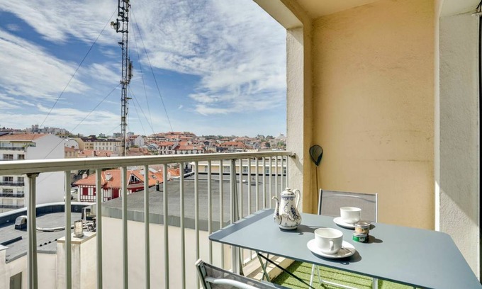 Biarritz City Centre Apartment | 72 m² Apartment ∙ 2 bedrooms ∙ 6 guests