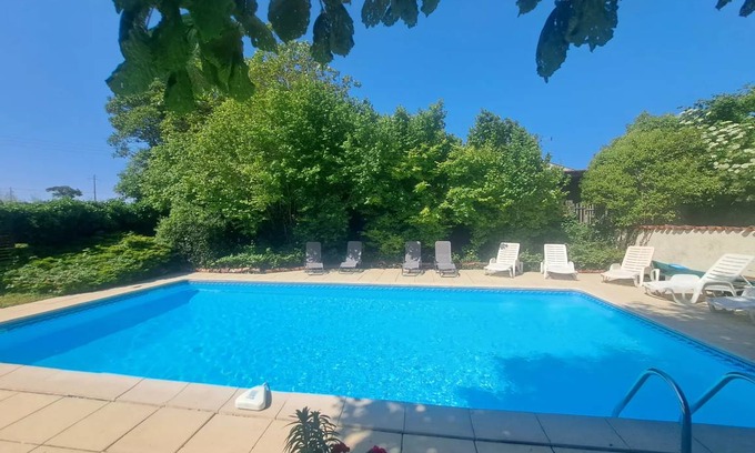 Saint-Pierre-de-Juillers House | 75 m² House ∙ 3 bedrooms ∙ 6 guests