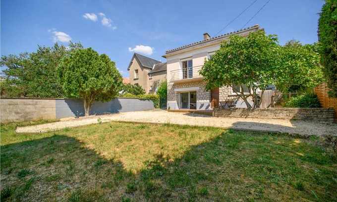 Poitiers Apartment | 75 m² Apartment ∙ 2 bedrooms ∙ 6 guests