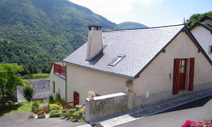 Aydius House | 75 m² Gîte ∙ 3 bedrooms ∙ 6 guests