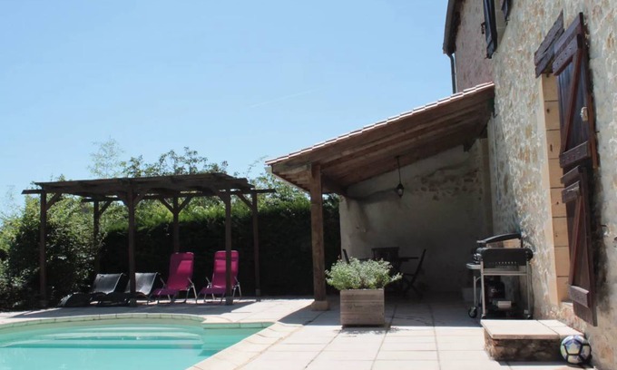 Saint-Andre-dAllas House | 75 m² House ∙ 3 bedrooms ∙ 6 guests