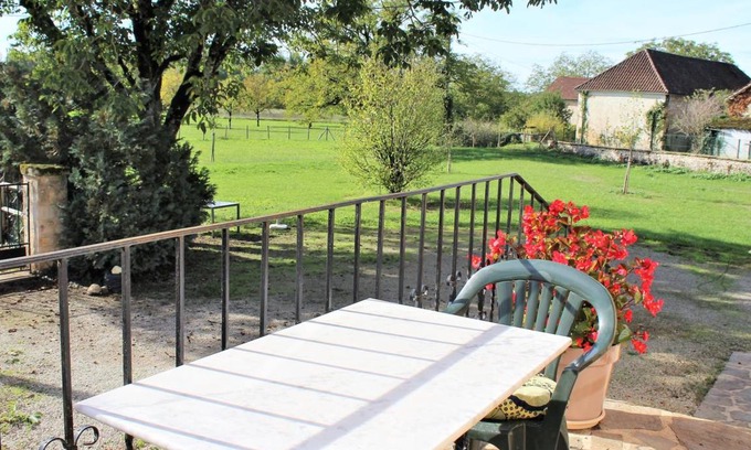 Coulaures Cottage | 80 m² Cabin ∙ 3 bedrooms ∙ 5 guests