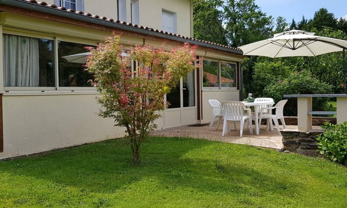Saint-Jory-de-Chalais Cottage | 80 m² Cabin ∙ 1 bedroom ∙ 2 guests