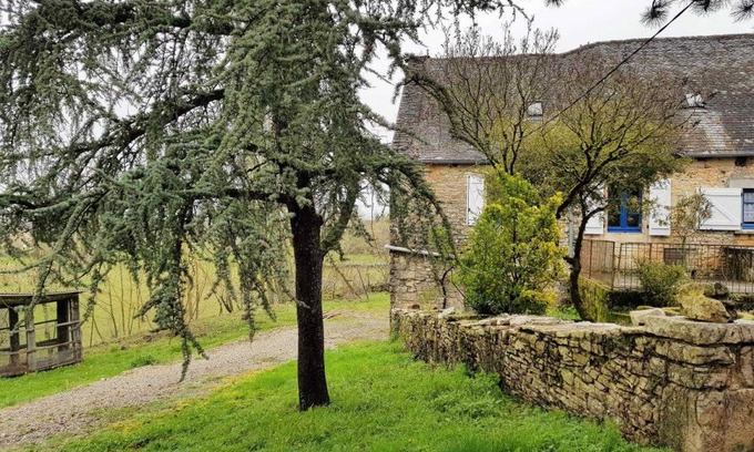 Chasteaux House | 80 m² Gîte ∙ 2 bedrooms ∙ 4 guests
