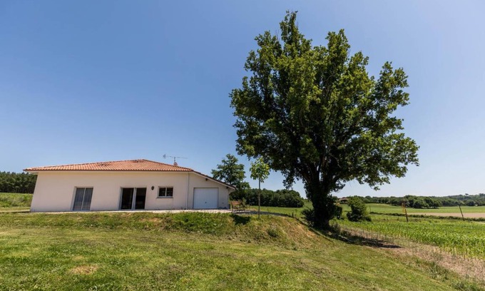 Fargues House | 80 m² Gîte ∙ 2 bedrooms ∙ 4 guests