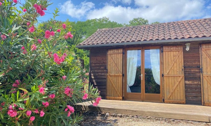 Saint-Chamassy House | 80 m² Gîte ∙ 2 bedrooms ∙ 4 guests