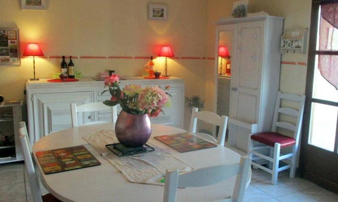 Doulezon House | 80 m² House ∙ 2 bedrooms ∙ 4 guests