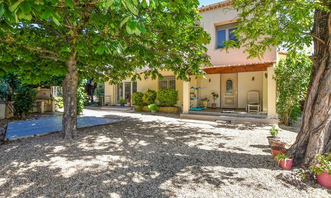Sorgues House | 85 m² House ∙ 2 bedrooms ∙ 6 guests