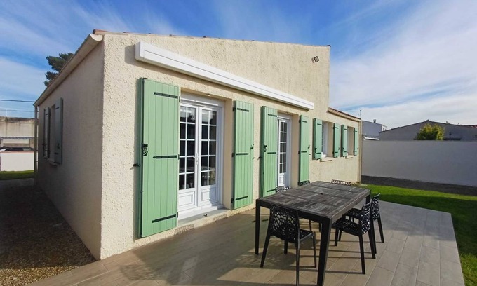 Aytre House | 85 m² House ∙ 3 bedrooms ∙ 8 guests