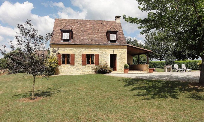 Salignac-Eyvignes House | 90 m² Gîte ∙ 2 bedrooms ∙ 5 guests