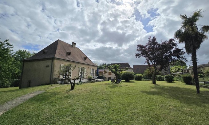 Saint-Chamassy House | 90 m² Gîte ∙ 2 bedrooms ∙ 4 guests