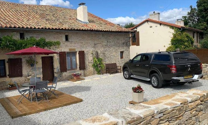 Vanzay House | 90 m² House ∙ 3 bedrooms ∙ 6 guests