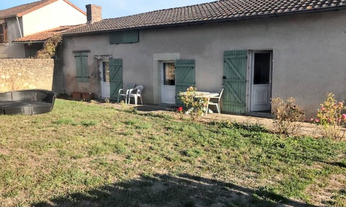 Mouterre-Silly House | 90 m² House ∙ 1 bedroom ∙ 3 guests