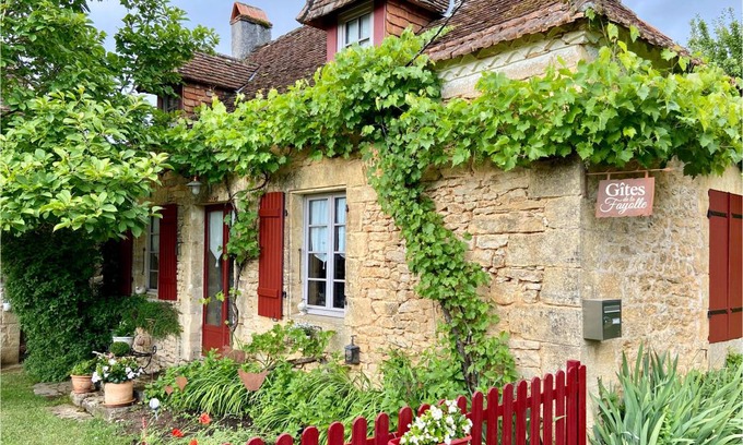 Granges-dAns House | 92 m² House ∙ 2 bedrooms ∙ 4 guests