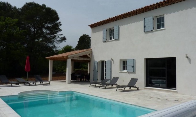 La Motte House | Air-conditioned villa with heated pool for 9 people