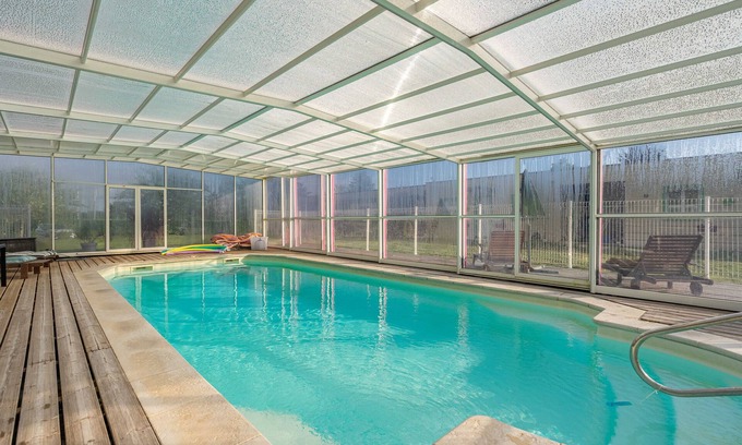 Saint-Simon-de-Bordes Apartment | Apartment 'Le Clos Du Champ De L'Amour - Meschers' with Private Pool and Air Conditioning