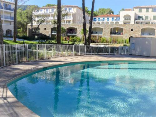 Cavalaire-sur-Mer Apartment | Apartment Le Domaine-4 by Interhome