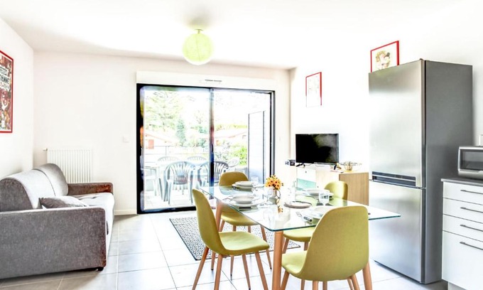 Biarritz Apartment | Apartment Les Jardins d'Arosta by Interhome