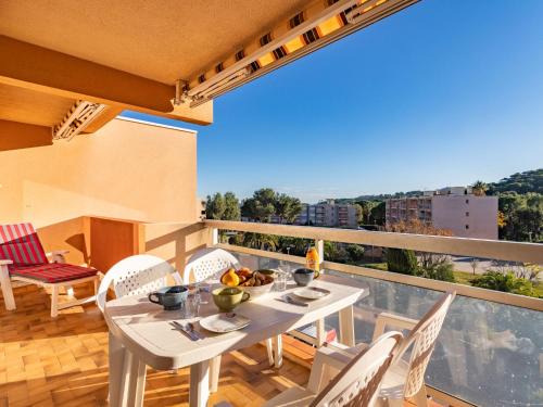 La Faviere Apartment | Apartment Les Rives de la Favière-8 by Interhome