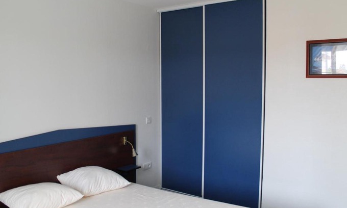 La Roche-Posay Apartment | Appartement La Roche-Posay, 3 pièces, 5 personnes - FR-1-541-66