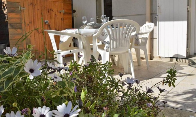 Cavaliere Apartment | Appartement Le Lavandou, 4 pièces, 6 personnes - FR-1-251-56