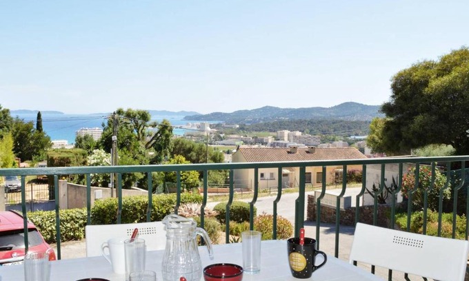 Le Lavandou Apartment | Appartement Le Lavandou, 2 pièces, 4 personnes - FR-1-251-342