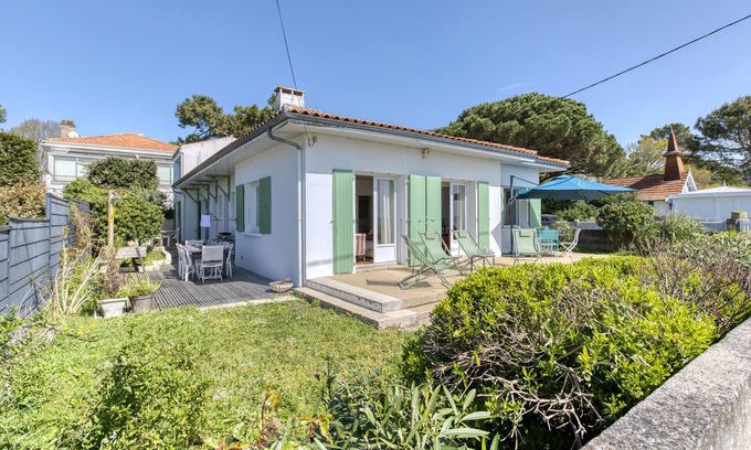 Saint-Trojan-les-Bains House | Awesome home in Saint-Trojan-les-Bains