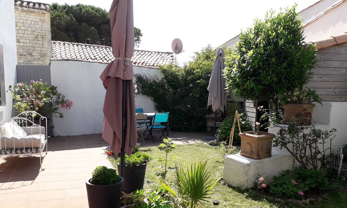 Sainte-Marie-de-Re House | BALCONY COUNTRY HOUSE OCEAN VIEW