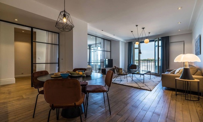 Biarritz City Centre Apartment | BEACHVIEW · KEYWEEK Beachfront Renovated Apartment with Parking in Biarritz