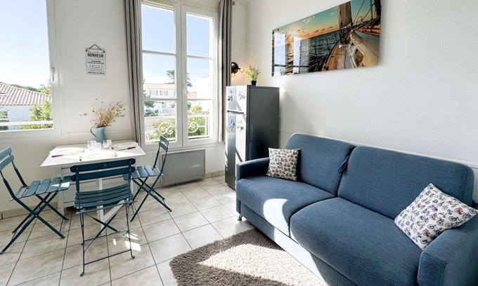 La Couarde-sur-Mer Apartment | Beautiful apartment close to beaches and market