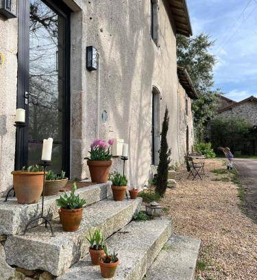 Champniers-et-Reillac Bed & Breakfast | Bed and breakfast ∙ 2 guests