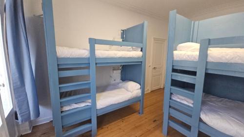 Grand Parc-Paul Doumer Hostel | Bed in 6-Bed Mixed Dormitory Le Jardin Cafe