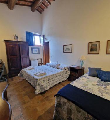 Empoli House | Blu room