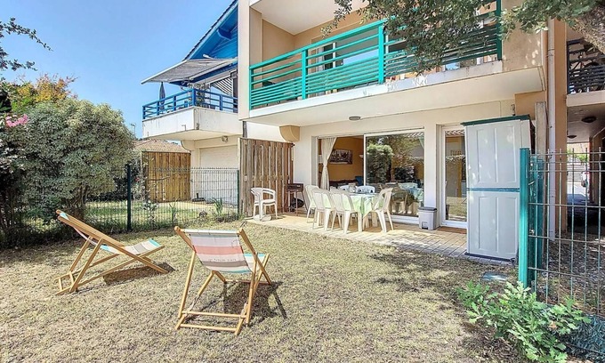 Vieux-Boucau-les-Bains Apartment | Bright apartment for 6 people with terrace and garden in Vieux Boucau.